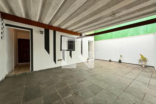 Garagem de casa para alugar com 2 quartos, 67m² em Parque das Nações, Santo André