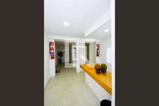 Hall Social de apartamento à venda com 3 quartos, 61m² em Vila Endres, Guarulhos