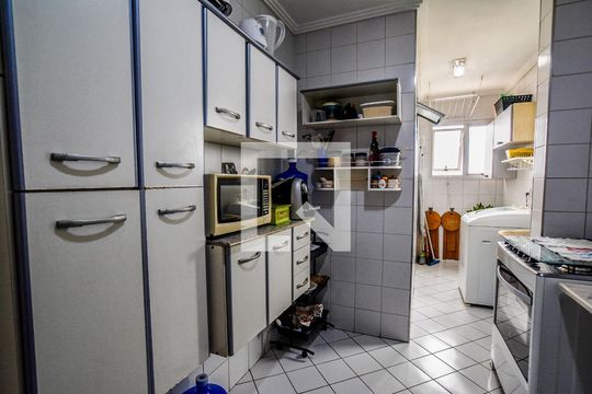 Cozinha de apartamento à venda com 3 quartos, 70m² em Vila Bela Vista, Santo André