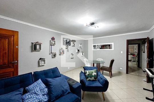 Sala de casa à venda com 4 quartos, 170m² em Vila Cordeiro, São Paulo
