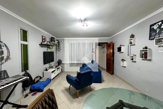 Sala de casa à venda com 4 quartos, 170m² em Vila Cordeiro, São Paulo