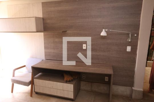 Quarto suite 2 de apartamento para alugar com 3 quartos, 359m² em Guará Ii, Brasília
