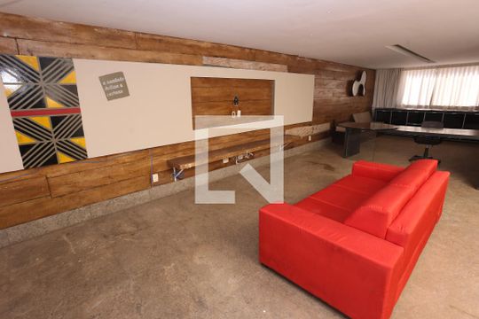 Apartamento para alugar com 3 quartos, 359m² em Guará Ii, Brasília