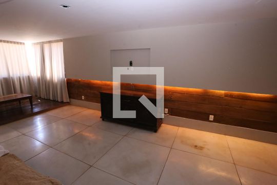 Sala de apartamento para alugar com 3 quartos, 359m² em Guará Ii, Brasília