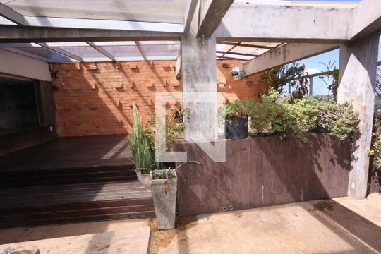 Área externa de apartamento para alugar com 3 quartos, 359m² em Guará Ii, Brasília