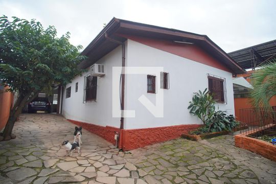 Fachada de casa à venda com 4 quartos, 150m² em Liberdade, Novo Hamburgo