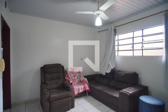 Sala de casa à venda com 4 quartos, 150m² em Liberdade, Novo Hamburgo