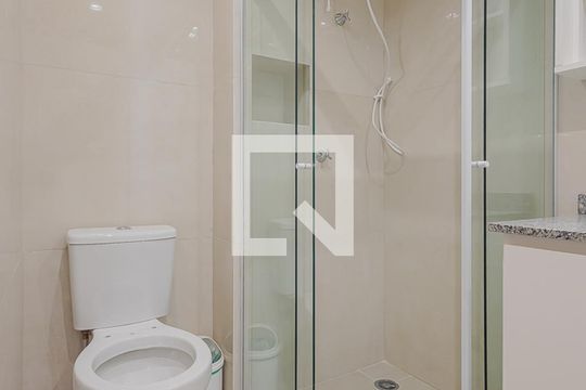 Banheiro de kitnet/studio à venda com 1 quarto, 29m² em Cerqueira César, São Paulo