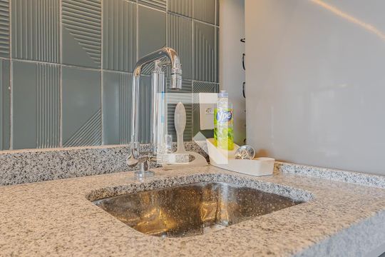 Cozinha de kitnet/studio à venda com 1 quarto, 29m² em Cerqueira César, São Paulo