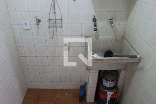 Banheiro de casa para alugar com 2 quartos, 300m² em Quinta da Paineira, São Paulo