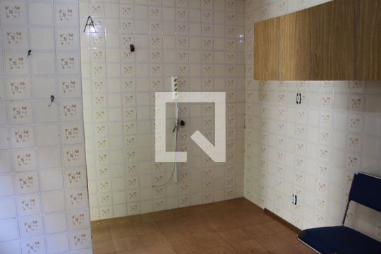 Cozinha de casa para alugar com 2 quartos, 300m² em Quinta da Paineira, São Paulo