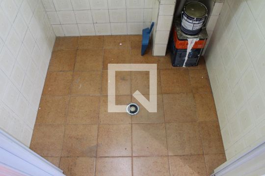 Banheiro de casa para alugar com 2 quartos, 300m² em Quinta da Paineira, São Paulo