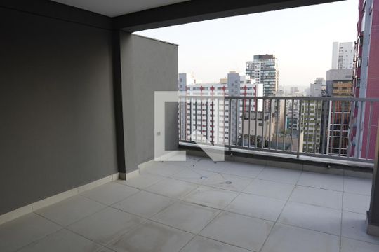 Varanda de kitnet/studio para alugar com 1 quarto, 88m² em Pinheiros, São Paulo