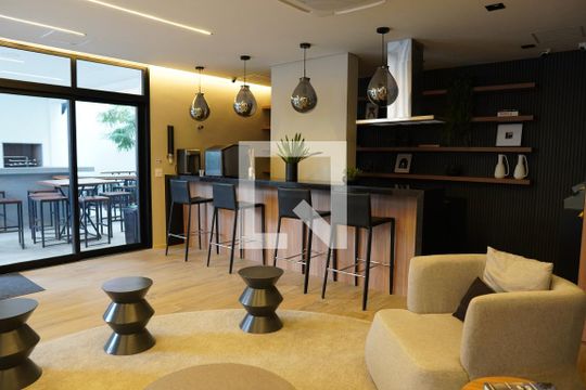 Área comum de kitnet/studio para alugar com 1 quarto, 88m² em Pinheiros, São Paulo
