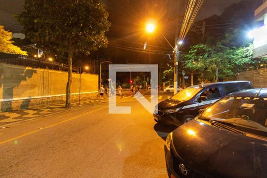 Fachada de apartamento para alugar com 1 quarto, 55m² em Icaraí, Niterói