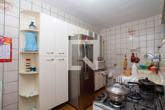 Cozinha de casa à venda com 2 quartos, 200m² em Gopoúva, Guarulhos