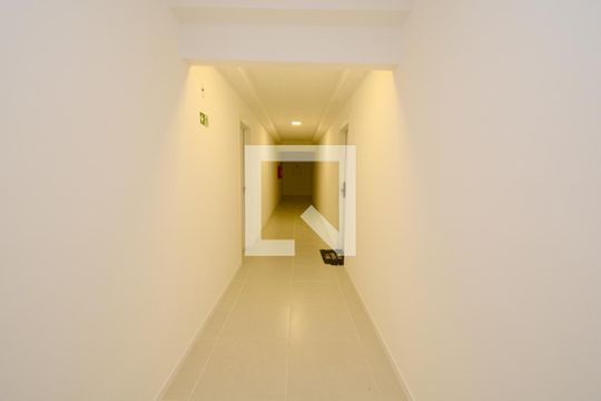 Hall de entrada de apartamento à venda com 2 quartos, 40m² em Jardim Prudência, São Paulo