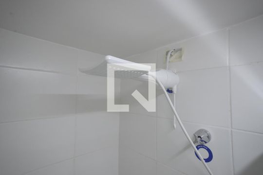 Banheiro de kitnet/studio para alugar com 1 quarto, 28m² em Vila Mariana, São Paulo