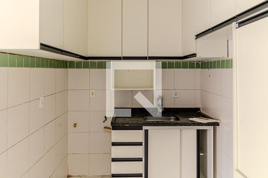Cozinha de kitnet/studio para alugar com 1 quarto, 3m² em Campos Elíseos, São Paulo
