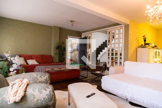 Sala de casa para alugar com 6 quartos, 290m² em Vila do Encontro, São Paulo