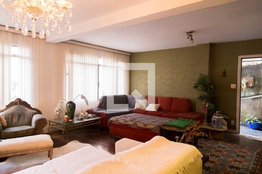 Sala de casa para alugar com 6 quartos, 290m² em Vila do Encontro, São Paulo