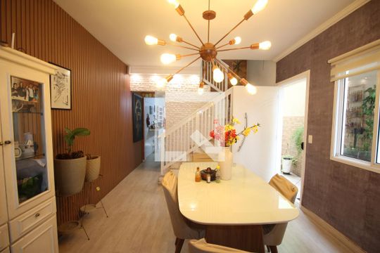 Sala de casa à venda com 3 quartos, 119m² em Parque Monte Alegre, Taboão da Serra