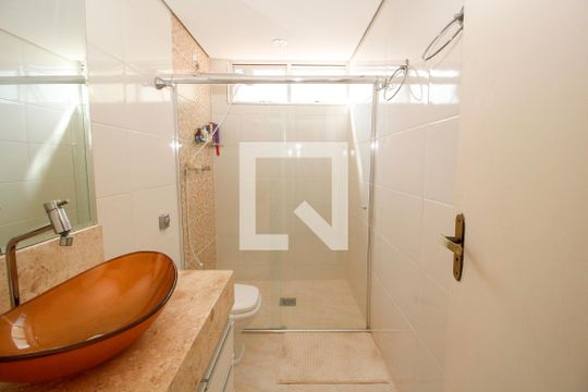 Banheiro de apartamento à venda com 2 quartos, 67m² em São Lucas, Belo Horizonte