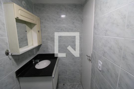 Banheiro de apartamento à venda com 3 quartos, 61m² em Jardim Andarai, São Paulo
