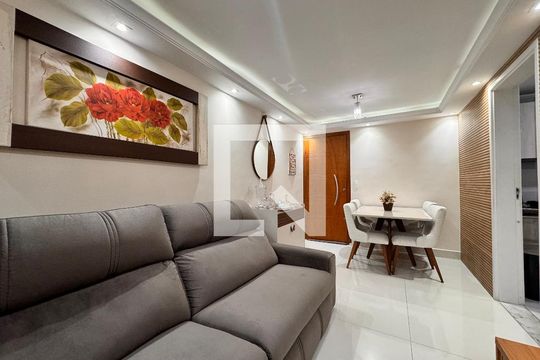 Sala de apartamento à venda com 2 quartos, 50m² em Parque Erasmo Assunção, Santo André