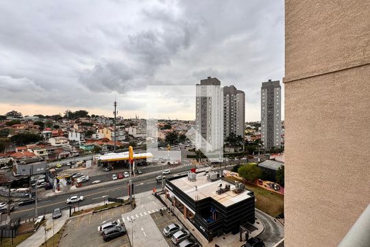 Vista da sala  de apartamento à venda com 2 quartos, 50m² em Parque Erasmo Assunção, Santo André
