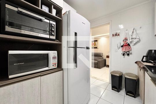 Cozinha de apartamento à venda com 2 quartos, 50m² em Parque Erasmo Assunção, Santo André