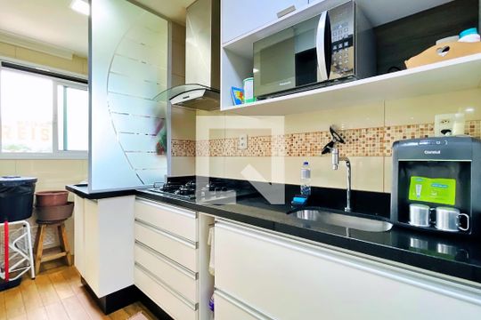 Cozinha de apartamento à venda com 3 quartos, 94m² em Vila Antonieta, Guarulhos