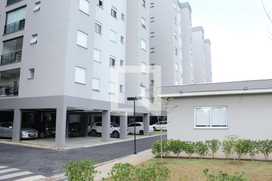 Fachada de apartamento para alugar com 2 quartos, 56m² em Jardim Rebelato, Cotia