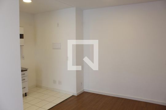 Sala de apartamento para alugar com 2 quartos, 56m² em Jardim Rebelato, Cotia