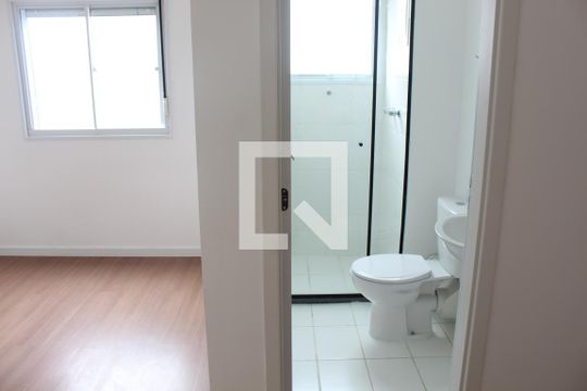 Suíte de apartamento para alugar com 2 quartos, 56m² em Jardim Rebelato, Cotia