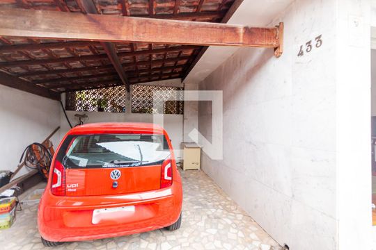 Garagem de casa à venda com 3 quartos, 175m² em Campestre, Santo André