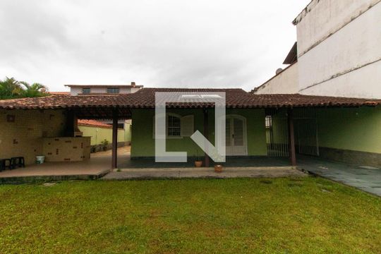 Área Externa de casa para alugar com 3 quartos, 230m² em Serra Grande, Niterói