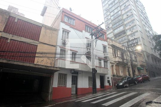 Fachada de apartamento para alugar com 2 quartos, 63m² em Centro Histórico, Porto Alegre