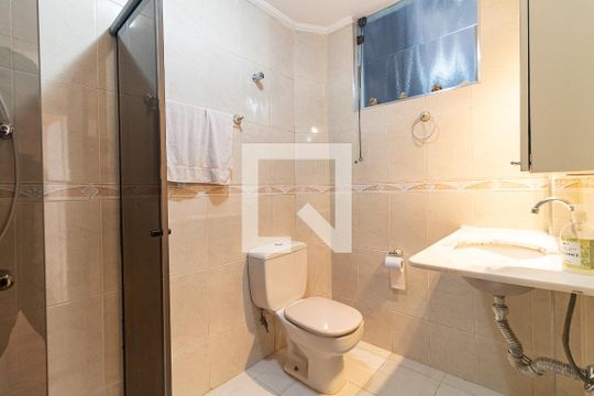 Banheiro de apartamento para alugar com 2 quartos, 98m² em Cambuci, São Paulo