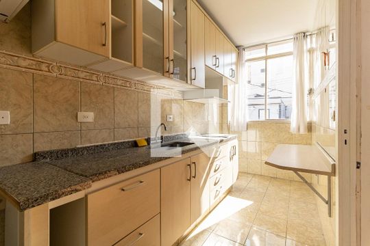 Cozinha de apartamento para alugar com 2 quartos, 98m² em Cambuci, São Paulo