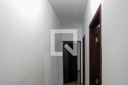 Corredor de casa à venda com 3 quartos, 125m² em Centro, Diadema