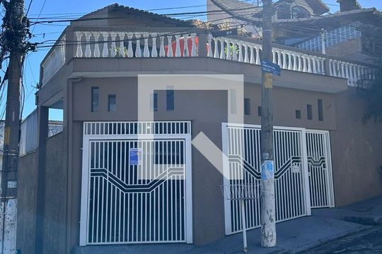 Fachada de casa à venda com 4 quartos, 146m² em Jardim Sarah, São Paulo