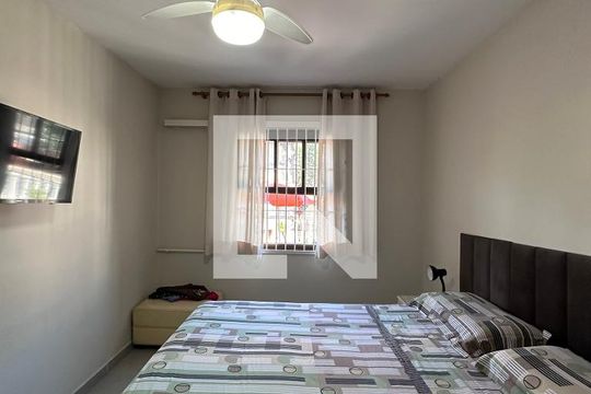 Quarto 1 de casa à venda com 4 quartos, 146m² em Jardim Sarah, São Paulo