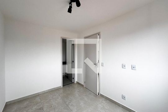 Suíte de apartamento para alugar com 1 quarto, 25m² em Jardim Monte Azul, São Paulo
