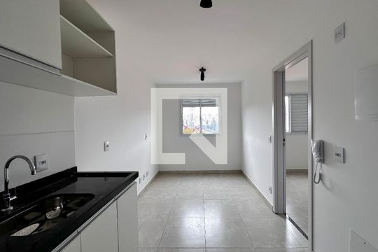 Sala/Cozinha/Área de serviço de apartamento para alugar com 1 quarto, 25m² em Jardim Monte Azul, São Paulo