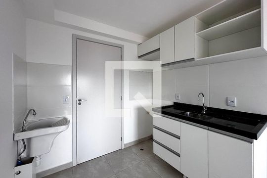 Sala/Cozinha/Área de serviço de apartamento para alugar com 1 quarto, 25m² em Jardim Monte Azul, São Paulo