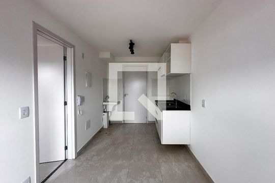 Sala/Cozinha/Área de serviço de apartamento para alugar com 1 quarto, 25m² em Jardim Monte Azul, São Paulo