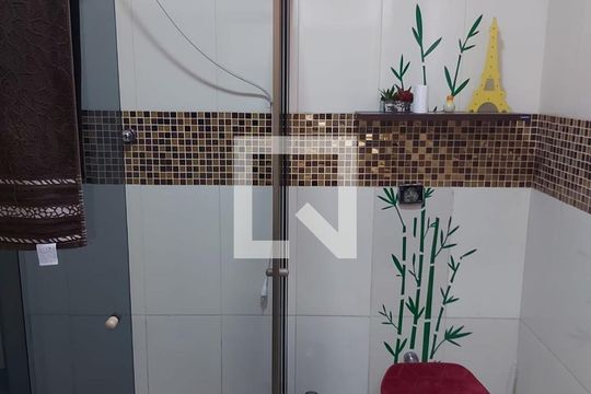Banheiro Social 3 de casa à venda com 3 quartos, 240m² em Jardim América, Rio de Janeiro
