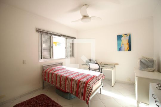 Quarto 1 de casa para alugar com 3 quartos, 279m² em Jardim Analia Franco, São Paulo