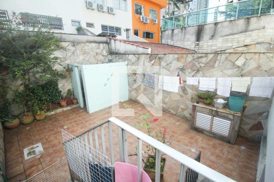 Área Externa de casa para alugar com 3 quartos, 279m² em Jardim Analia Franco, São Paulo